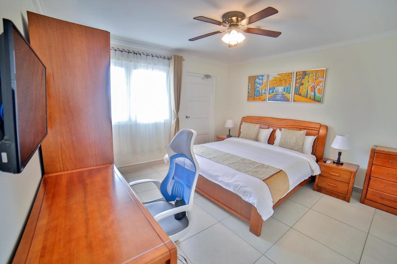 Pearl Aruba Condos Palm Beach Bagian luar foto