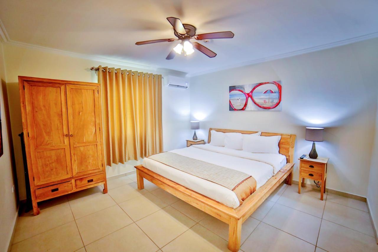Pearl Aruba Condos Palm Beach Bagian luar foto